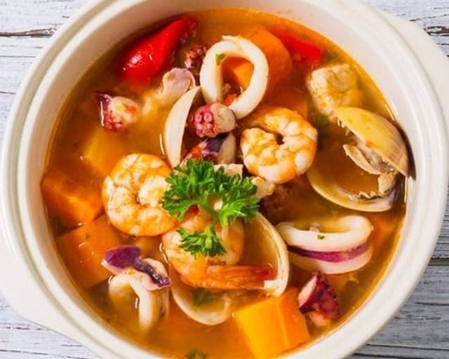 Sopa De Mariscos.