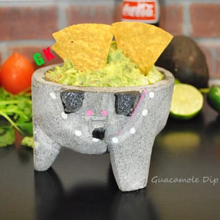 Guac N Chips (Guacamole and chips)